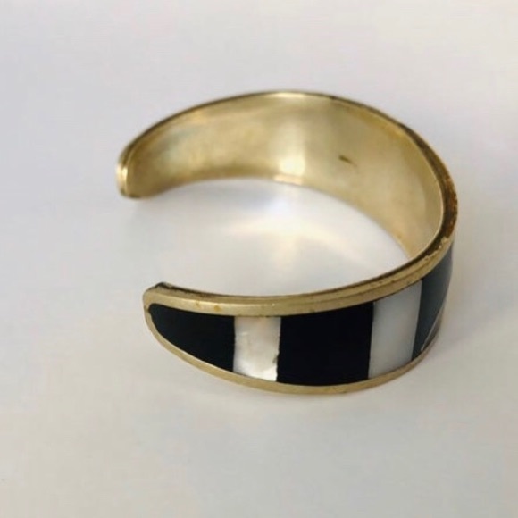 Vintage floral cuff bracelet - Picture 4 of 4